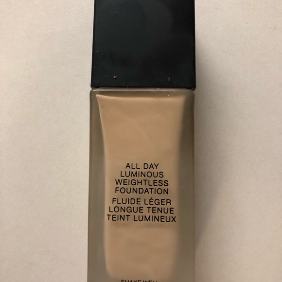 Nars all day luminous Mont Blanc - Picture 3 of 3